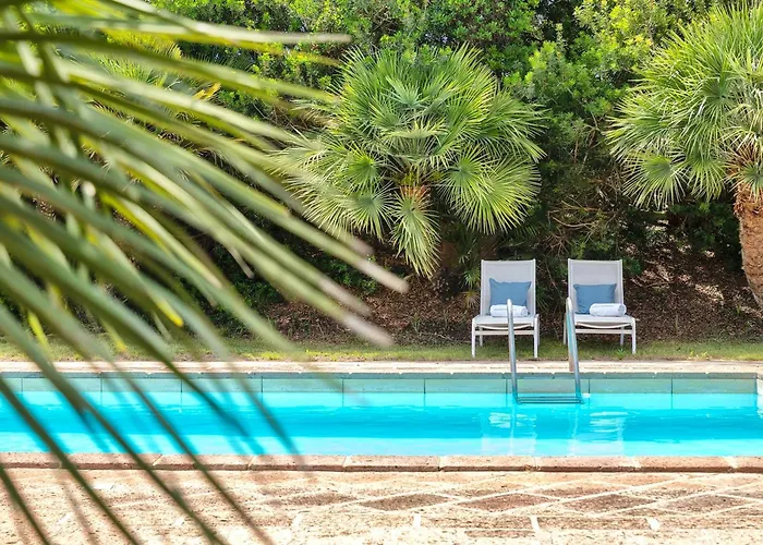 Isa - Village Surrounded By Greenery With Swimming Pool Just A Few Minutes From Alghero Appart hôtel 3*