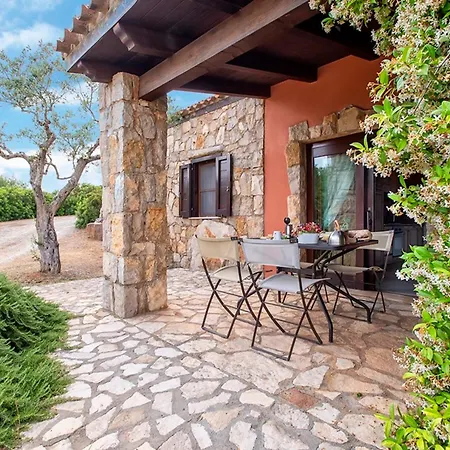 Isa - Village Surrounded By Greenery With Swimming Pool Just A Few Minutes From Alghero 3* Santa Maria la Palma