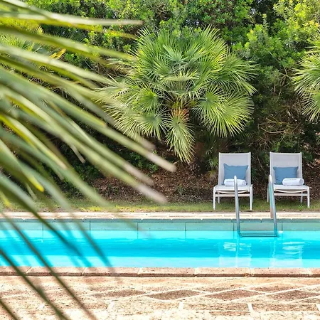 Isa - Village Surrounded By Greenery With Swimming Pool Just A Few Minutes From Alghero Apartmanhotel 3*