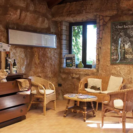 Apartmanhotel Isa - Village Surrounded By Greenery With Swimming Pool Just A Few Minutes From Alghero 3*