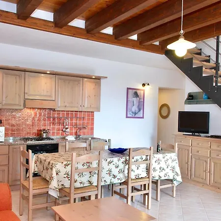 Isa - Village Surrounded By Greenery With Swimming Pool Just A Few Minutes From Alghero