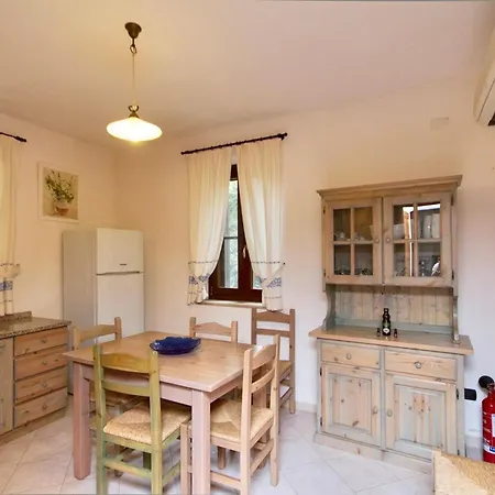 Isa - Village Surrounded By Greenery With Swimming Pool Just A Few Minutes From Alghero 3* Santa Maria la Palma