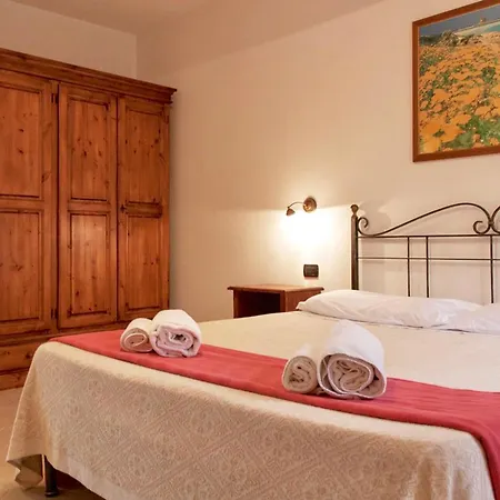 Apartmanhotel Isa - Village Surrounded By Greenery With Swimming Pool Just A Few Minutes From Alghero