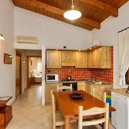 Apartmanhotel Isa - Village Surrounded By Greenery With Swimming Pool Just A Few Minutes From Alghero 3*